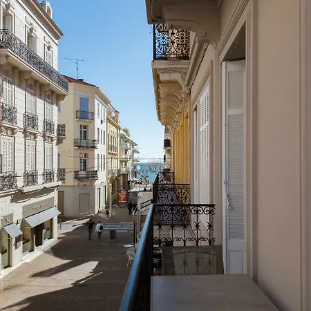 F3 Plein Centre à 50 M Apartamento Saint-Raphaël