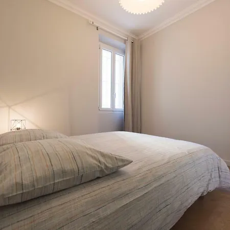 F3 Plein Centre à 50 M * Saint-Raphaël