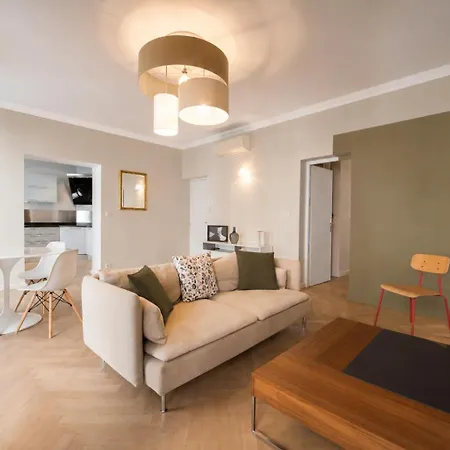 F3 Plein Centre A 50 M Apartment *