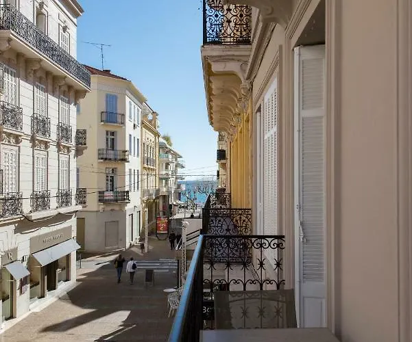 F3 Plein Centre A 50 M Lejlighed Saint-Raphaël